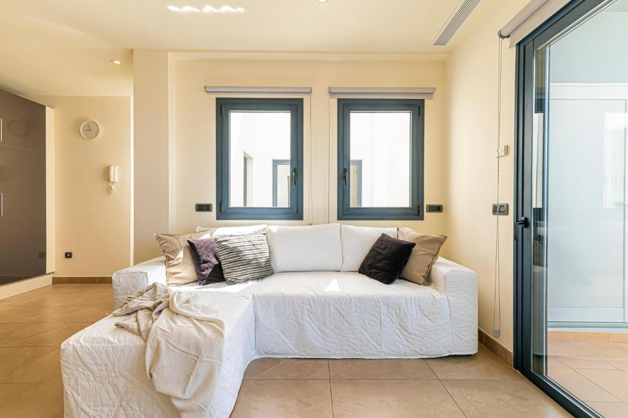 Luxury Holidays Suites, Playa De Los Cristianos Los Cristianos  Eksteriør bilde
