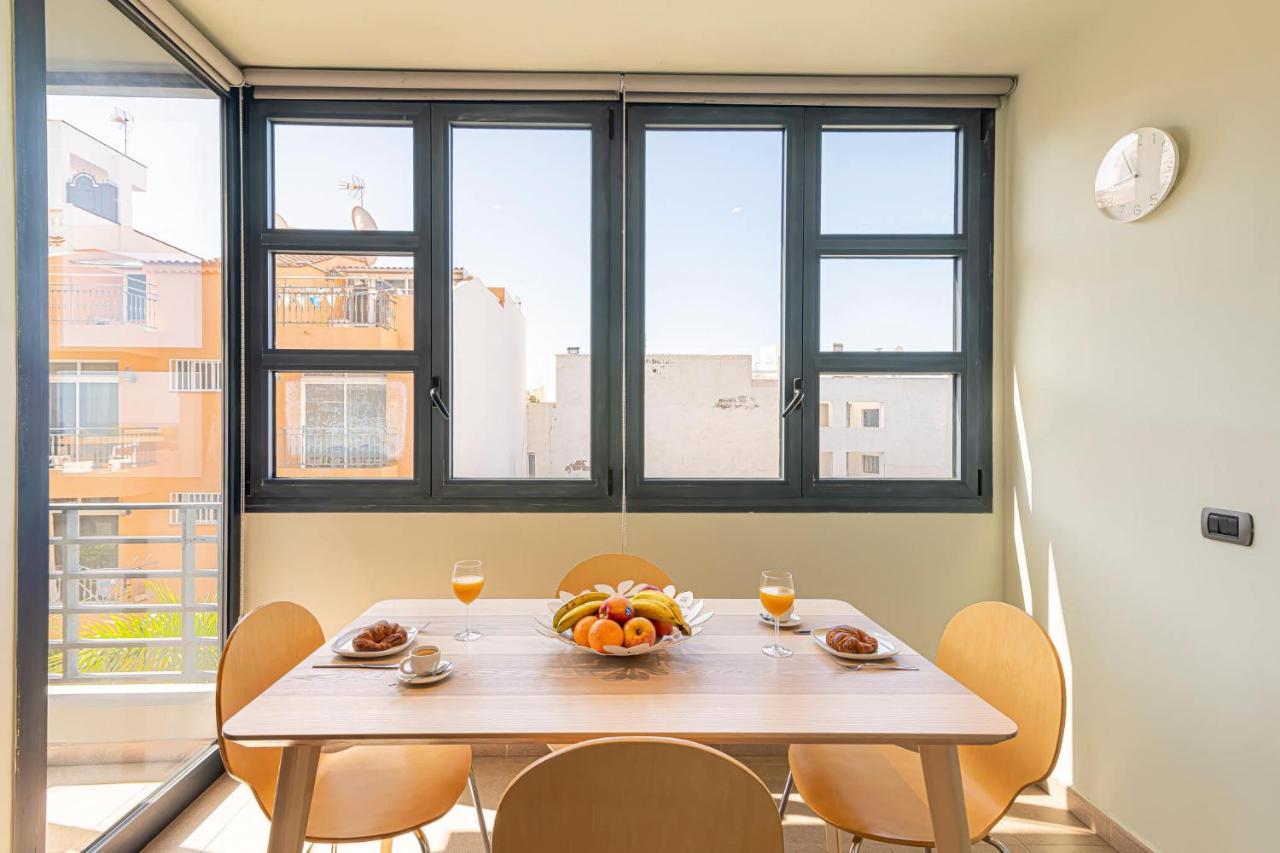 Luxury Holidays Suites, Playa De Los Cristianos Los Cristianos  Eksteriør bilde