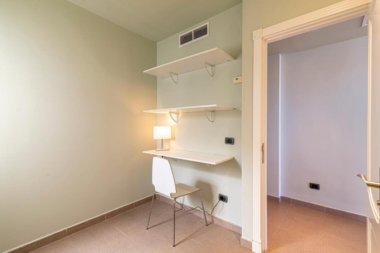 Luxury Holidays Suites, Playa De Los Cristianos Los Cristianos  Eksteriør bilde