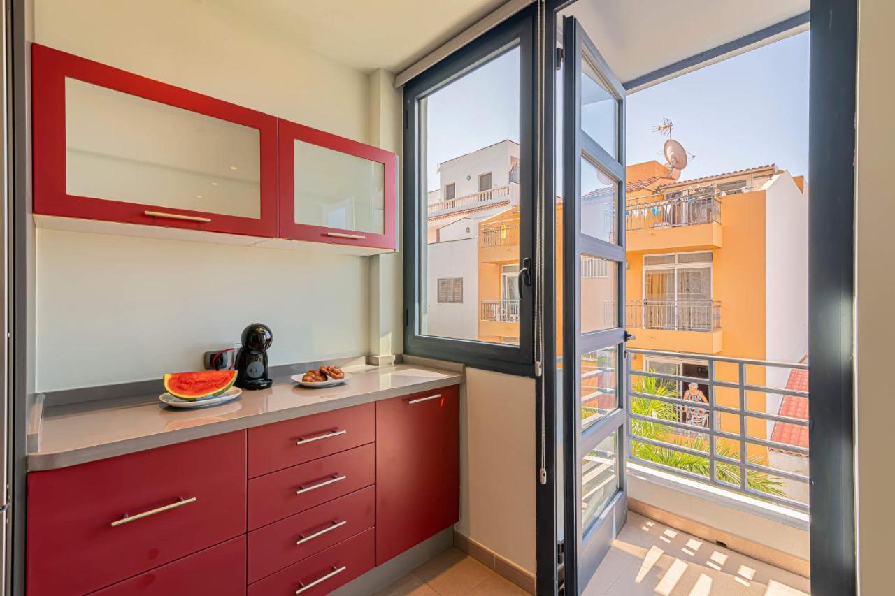 Luxury Holidays Suites, Playa De Los Cristianos Los Cristianos  Eksteriør bilde