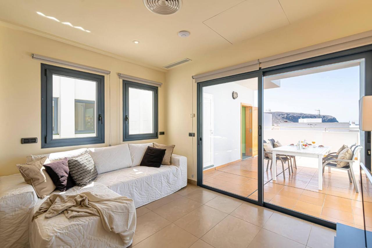 Luxury Holidays Suites, Playa De Los Cristianos Los Cristianos  Eksteriør bilde