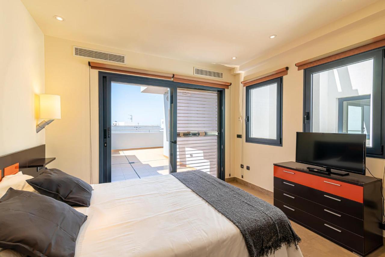 Luxury Holidays Suites, Playa De Los Cristianos Los Cristianos  Eksteriør bilde