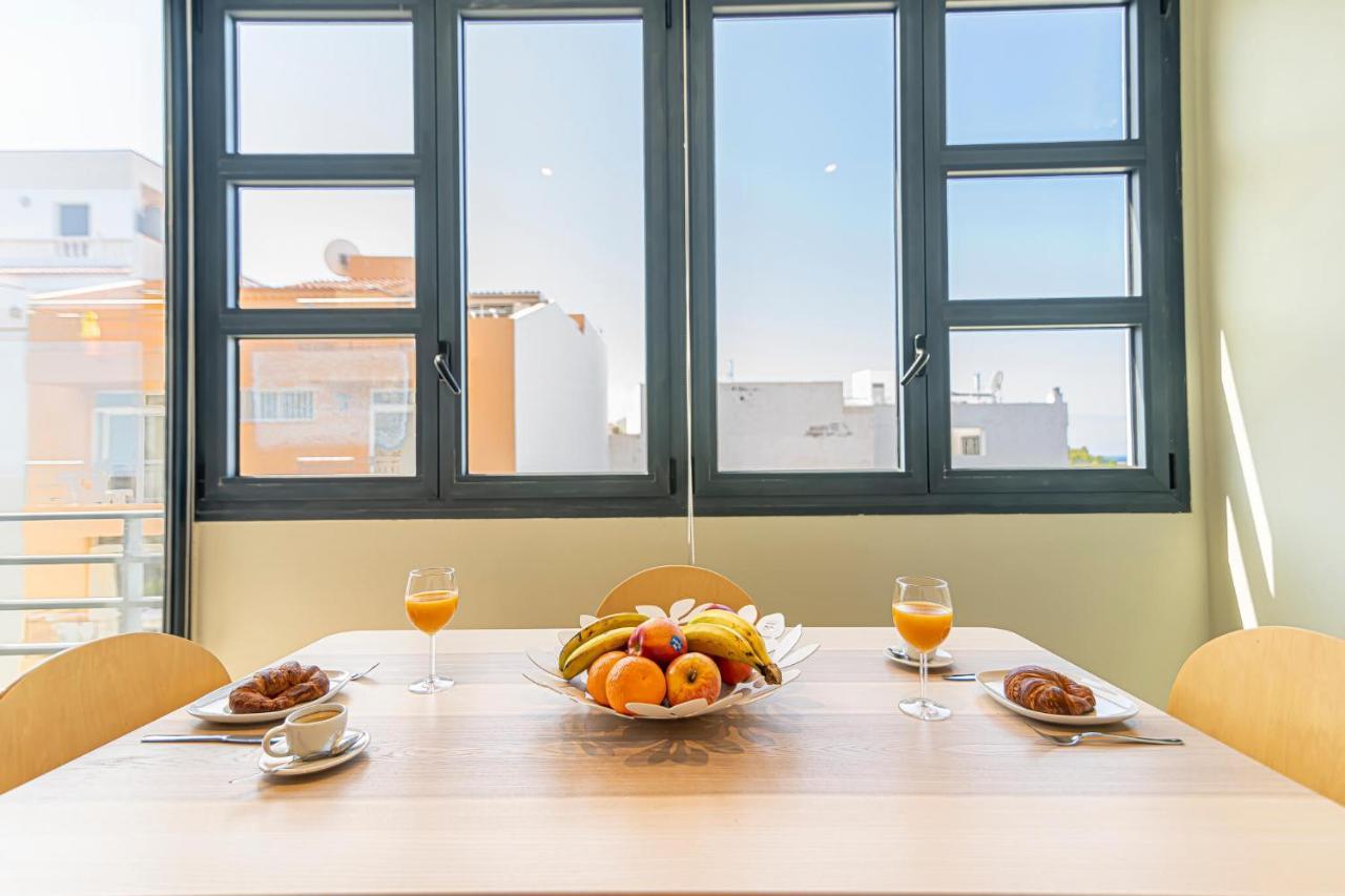 Luxury Holidays Suites, Playa De Los Cristianos Los Cristianos  Eksteriør bilde